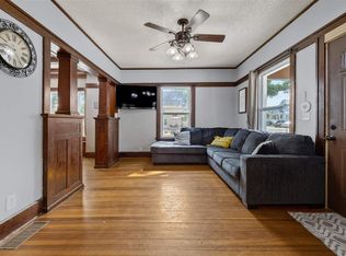 302 E 3rd St, Solon, IA 52333