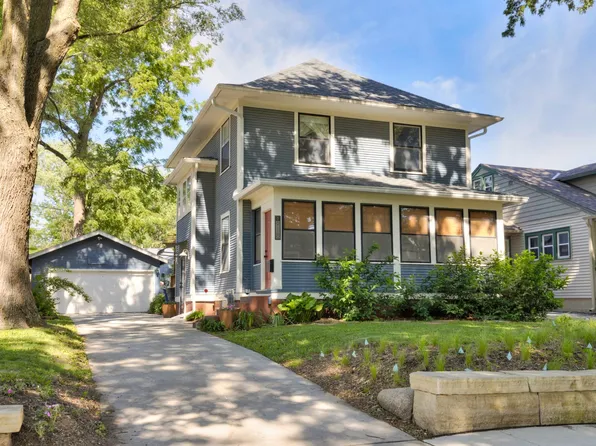 918 39th St, Des Moines, IA 50312