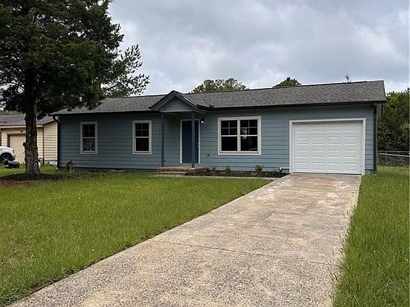 4th image of 3330 E Royal Ct