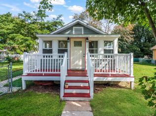 57 E Hudson Ave, Villas, NJ 08251