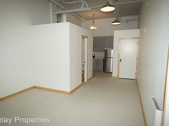 4th image of 2338 Marshall Ave