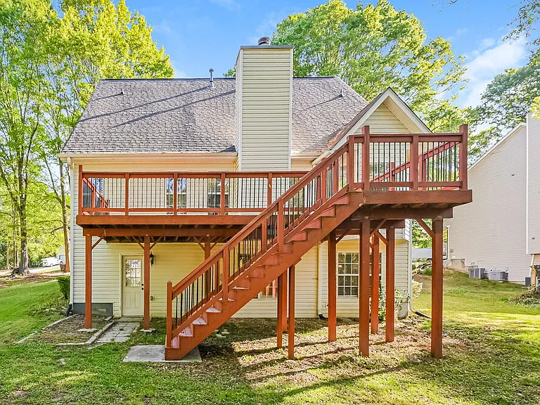 1655 Bramlett Blvd — Photo 17