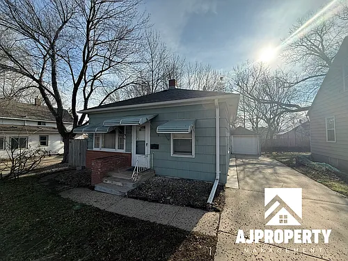 1612 S Cliff Ave Photo 1