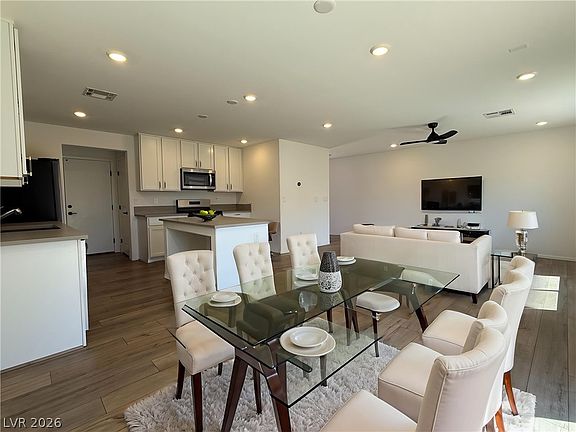 2nd image of 5299 Barcola Ave