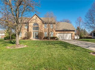 10679 Meadowfields Ct, Washingto Twp, OH 45458