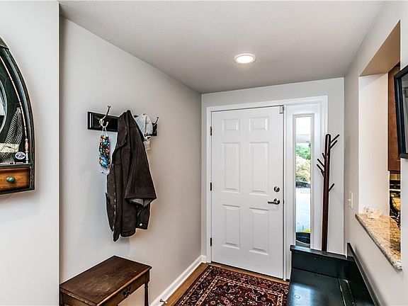4th image of 1244 James St