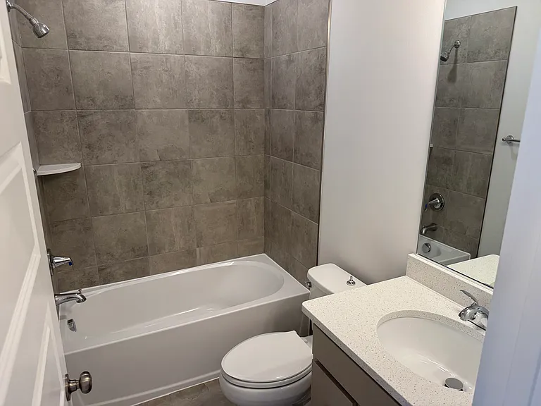 Hall Full Bathroom