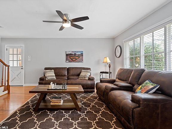 5th image of 2761 Kreitner St