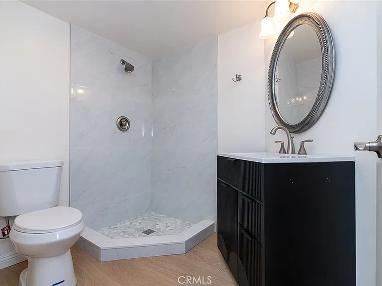 345 N Jackson St #205 — Photo 17