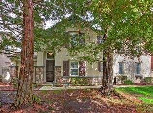 8060 Linda Isle Ln, Sacramento, CA