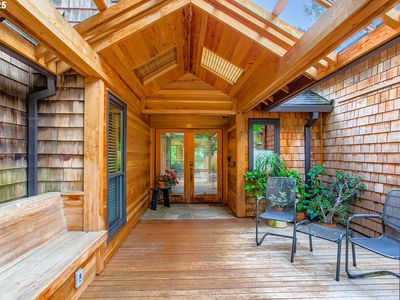 3902 SW Mount Adams Dr, Portland, OR, 97239