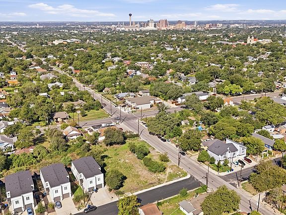 2nd image of 1000 Porter St LOT W