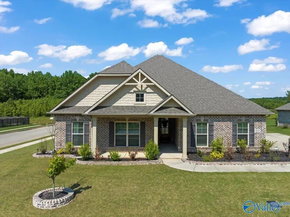 7029 SE Regency Ln, Gurley, AL 35748