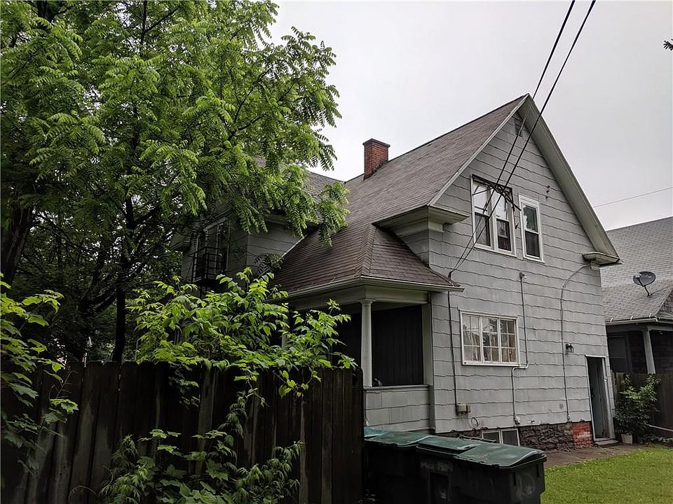 2nd image of 22 Lill St