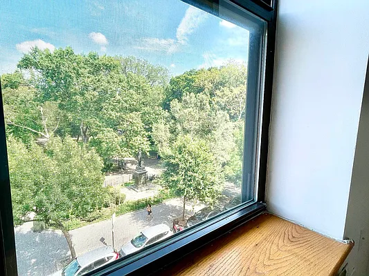 Rented by Metropolitan Property Group | media 18