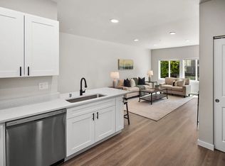 6400 Pacific Ave #203, Tacoma, WA 98408