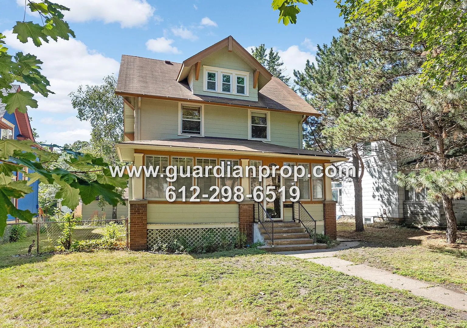 Large House in Hamline Midway Available October 1st, Original Woodwork, Updated Kitchen & Baths, ... — Photo 1