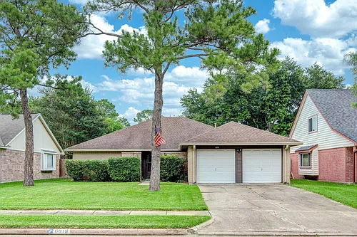 6818 Brockington Dr Photo 1