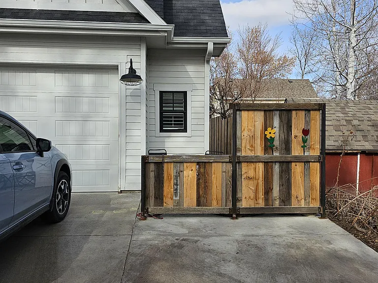 302 E Geneseo St #B — Photo 22