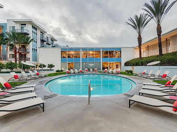 The Stuart at Sierra Madre Villa