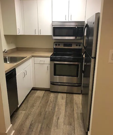 Apt 114 Kitchen