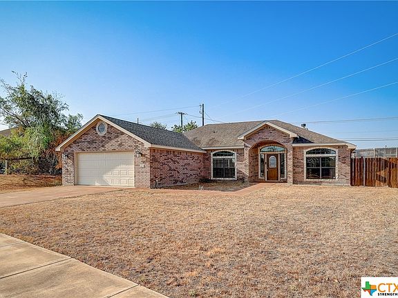 2nd image of 3403 Maid Marian Cir