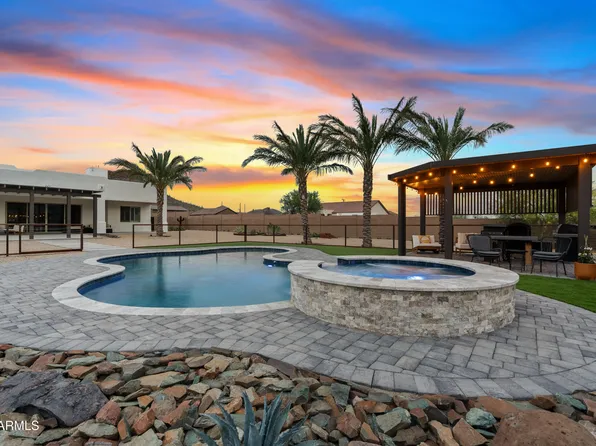 44306 N 1ST Drive, New River, AZ 85087