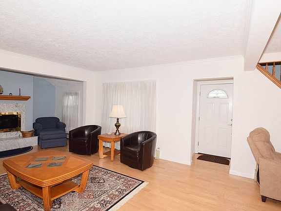 3rd image of 150 Cornwell Ave