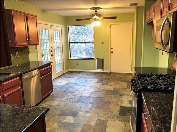5th image of 11940 Meadowfire Dr