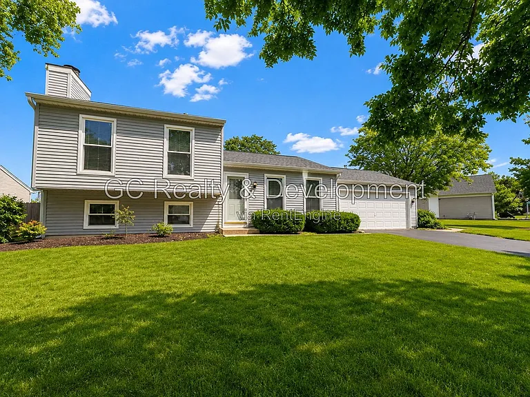 1790 Indian Wells Cir — Photo 1