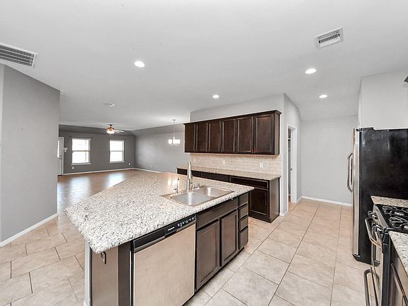 3rd image of 3030 Dripping Springs Ct