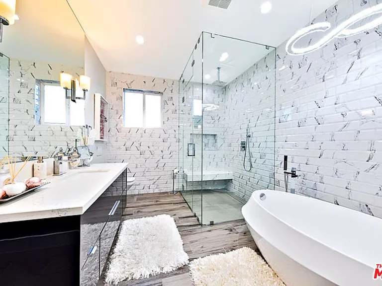 1741 Stearns Dr — Photo 23