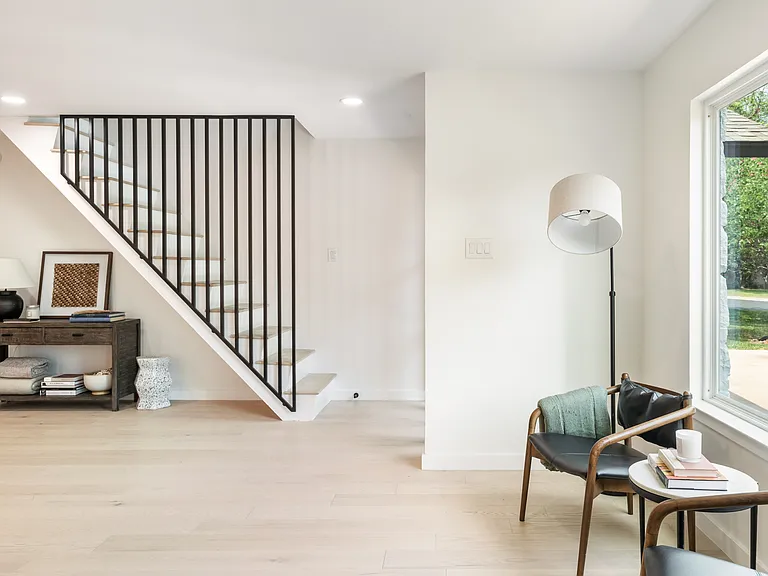 7604 Islander Dr — Photo 10