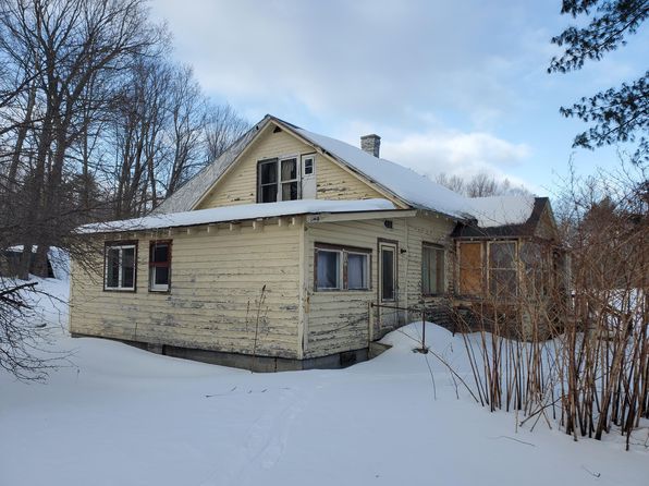 452 Bucks Corners Rd, Saranac, NY 12981