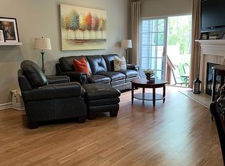 251 Ridge Dr, Pompton Lakes, NJ 07442