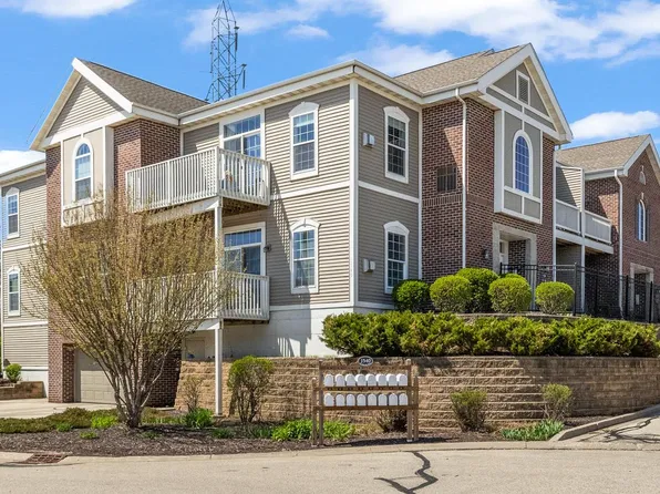 1540 Roxbury WAY #201, Waukesha, WI 53186