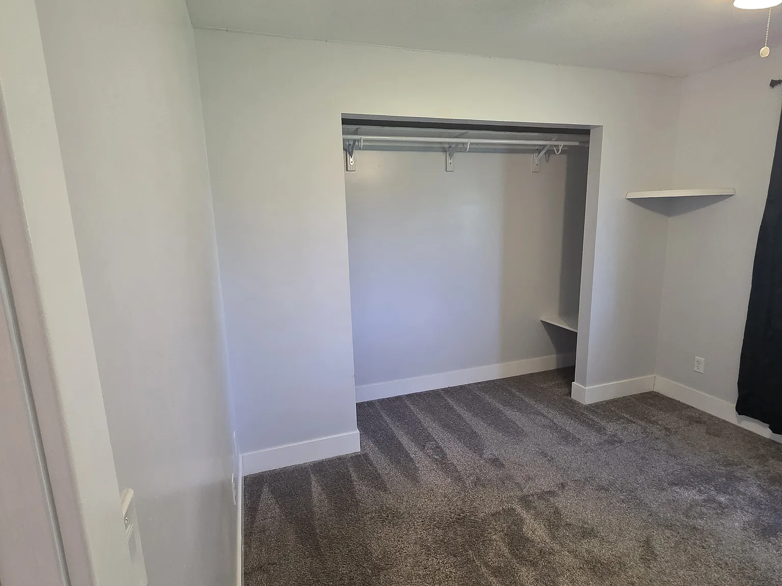5 bed, 1810 sqft, $700 — Photo 3