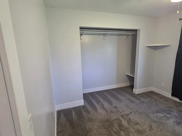 401 Stallion Cir — Photo 3