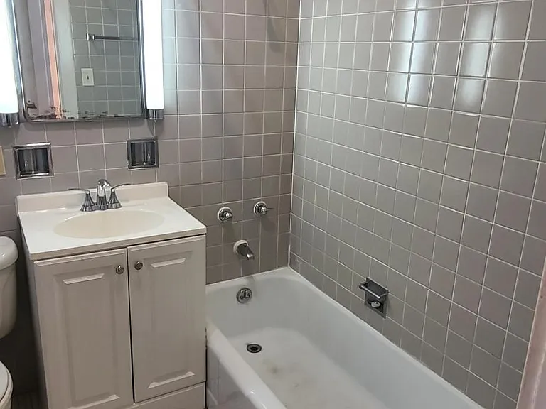 1926 Sherman Ave #1S — Photo 66