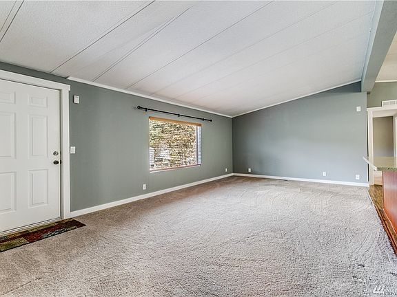4th image of 29615 68th Avenue Ct S