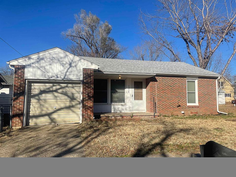 1316 Olive St, Winfield, KS 67156 | Zillow