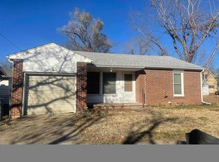 1316 Olive St, Winfield, KS 67156