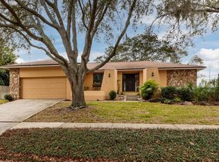 2440 Indian Trl W, Palm Harbor, FL 34683
