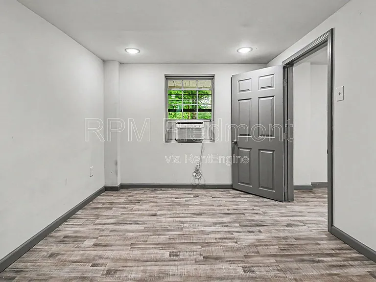 3181 Church St #C — Photo 12