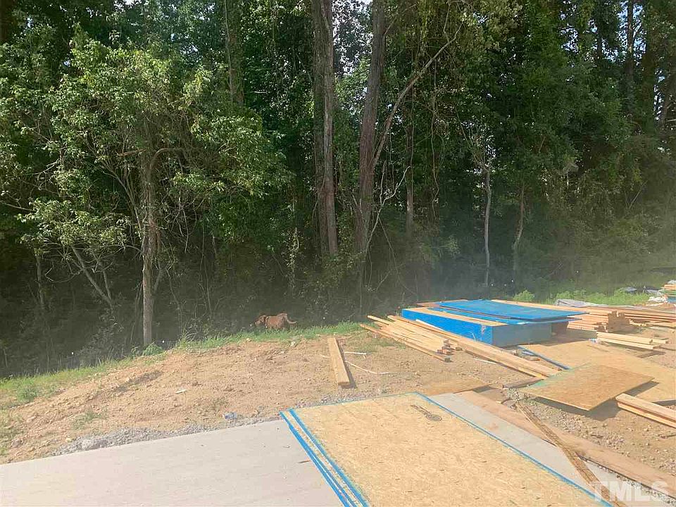 2nd image of 224 Kavanaugh Rd