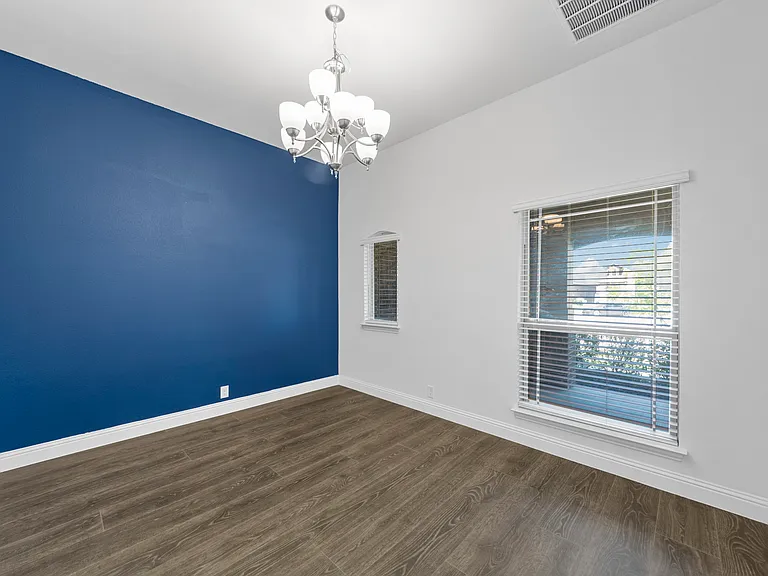 7404 Hawthorne Way — Photo 9