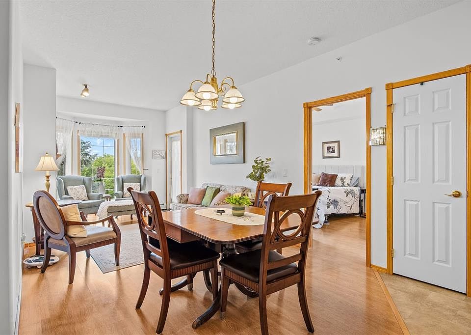 1st image of 728 SW Country Hills Rd NW #317