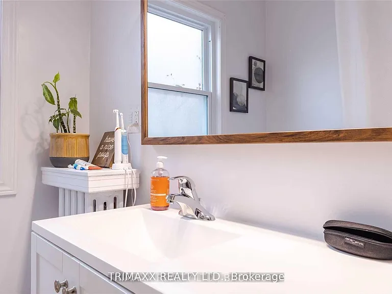 43 Dacotah St — Photo 7