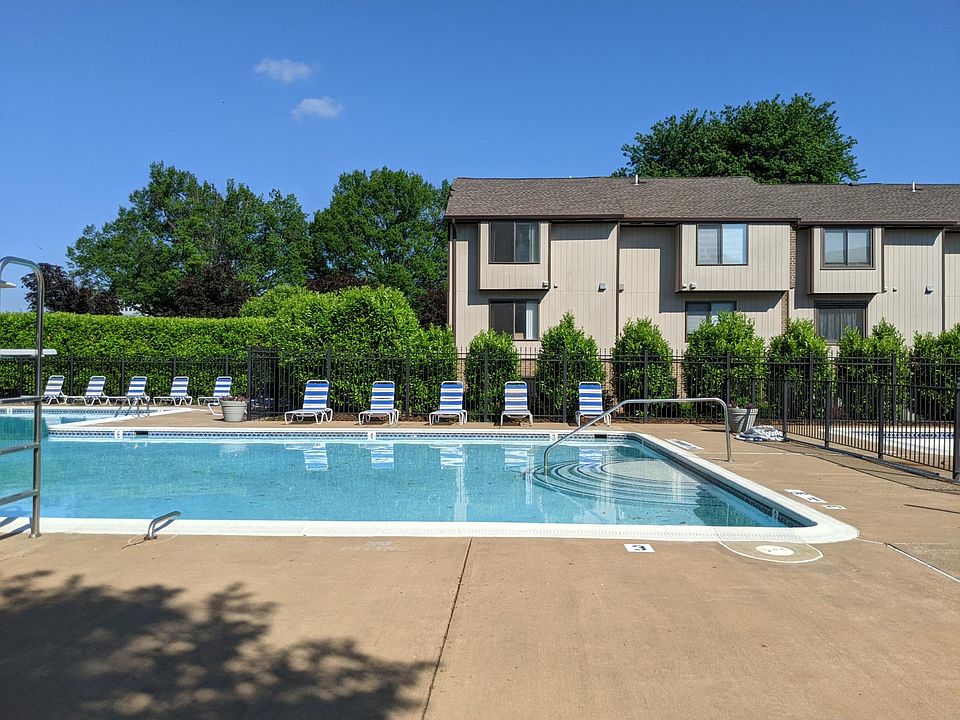 1st image of 1762 Westwind Way #101C