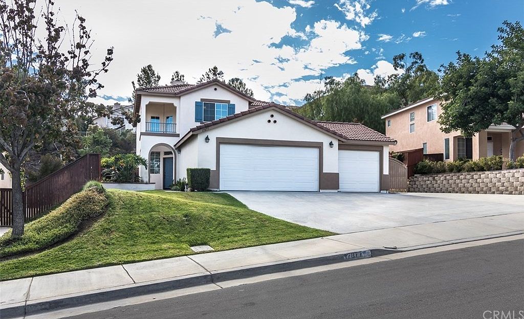 ちを 17877 Orangewood Ln, Riverside, CA 92503 | Zillow